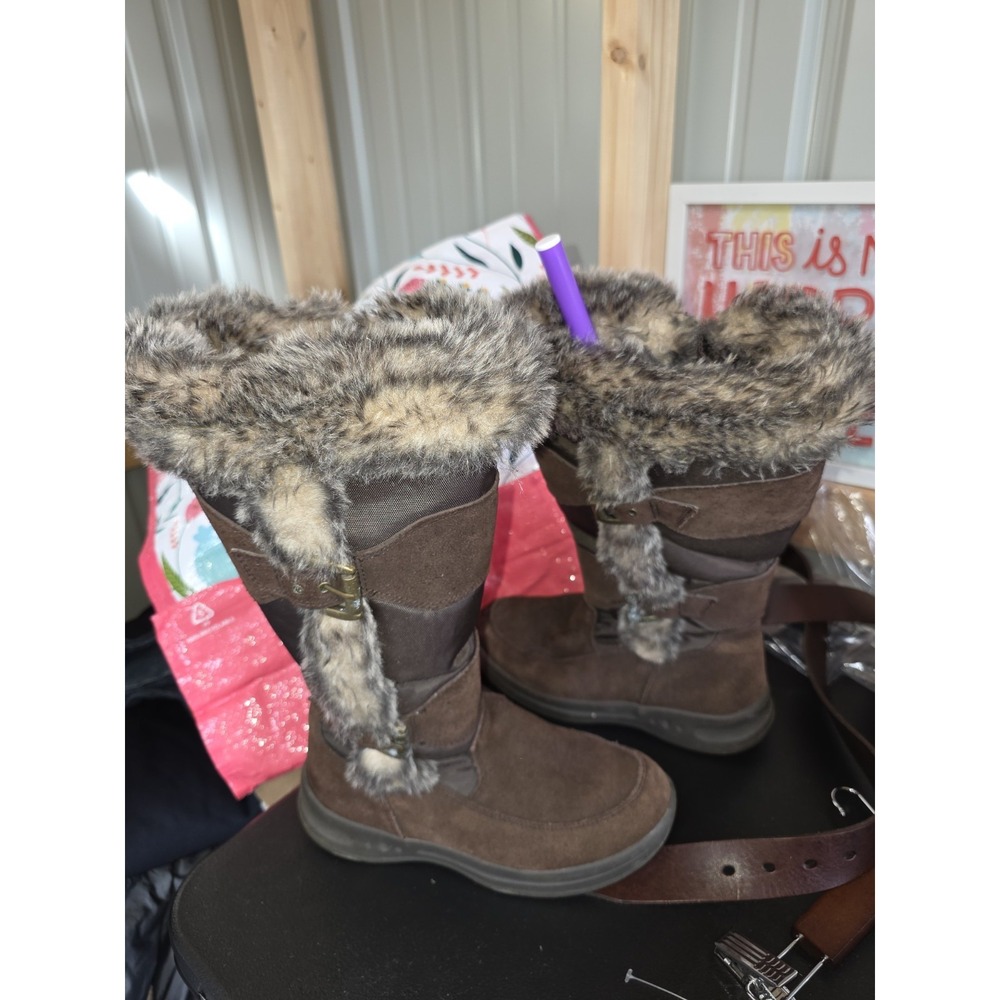 cougar tamarack boots Size 7M